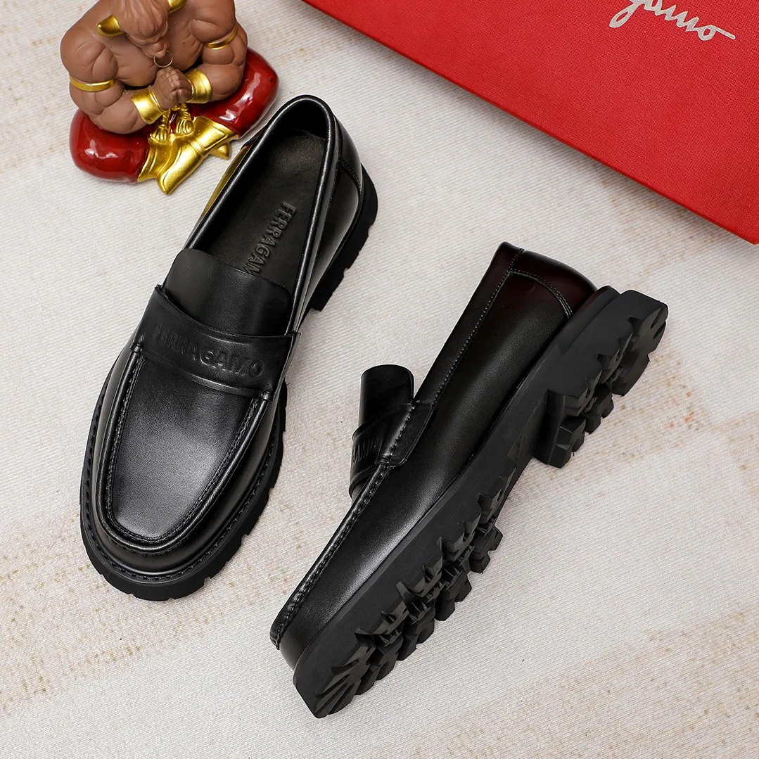 Men's shoes 💰460 🔥Ferragamo's new men's casual slip-on shoes🇨🇳Official website original 1:1 mold, original quality💯Fine workmanship, high-end luxury☘The upper is made of imported Italian first-layer cowhide🌴🐂Leather lining🍓Rubber wear-resistant and non-slip outsole, breathable and comfortable to wear🍍The first choice for high-grade men🍉3 colors available! Code number 38-45……
